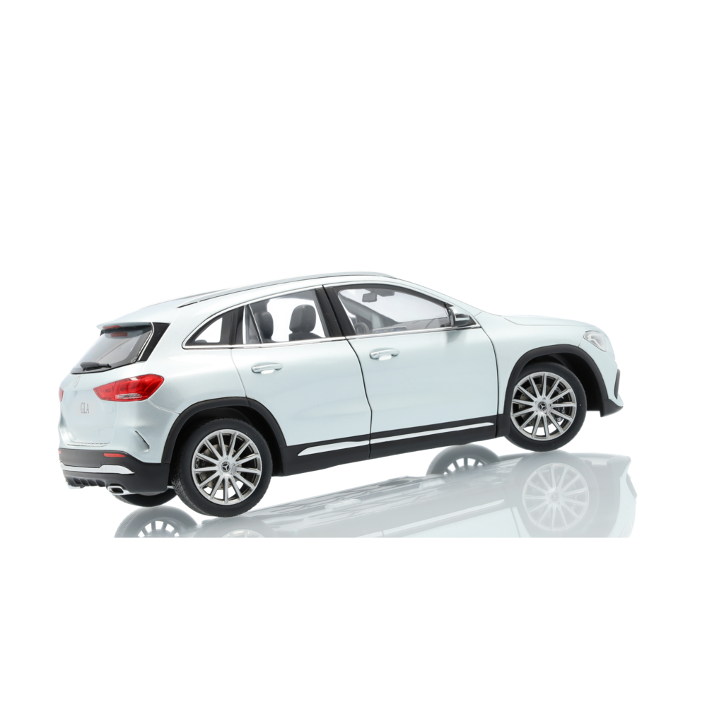 GLA, SUV, AMG Line, H247 (iridium silver, Z Models, 1:18) | Model 