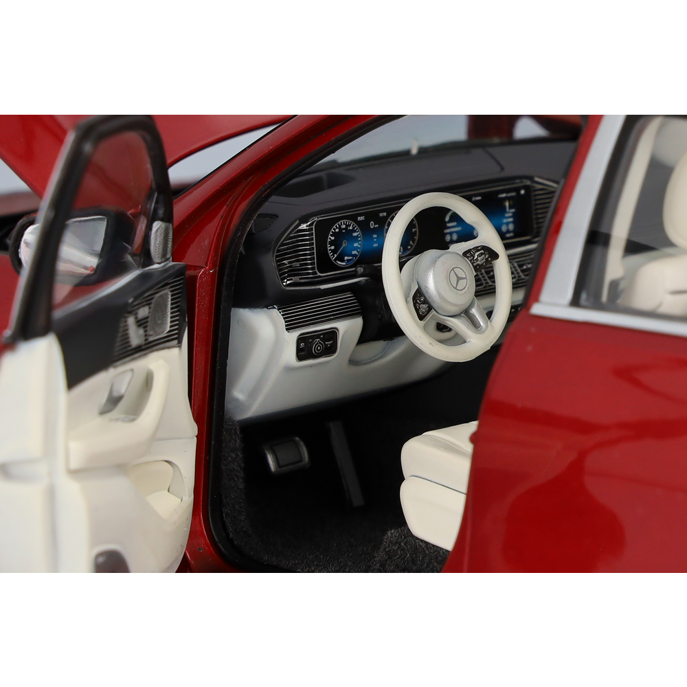 MercedesMaybach GLS 600 4MATIC, X167 (designo hyacintrood metallic