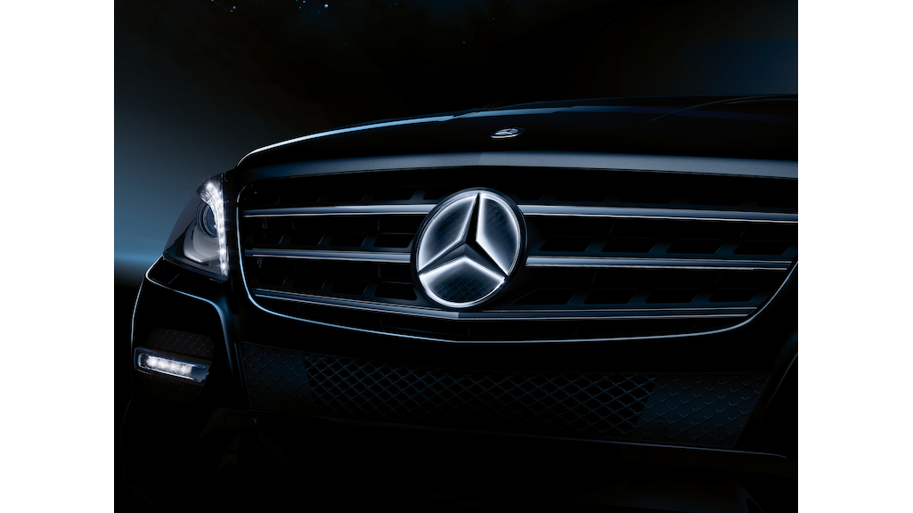 Mercedes: Beleuchteter Stern