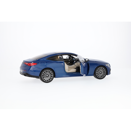 E-Class, AMG Line, Obsidian Black | Mercedes-Benz Berwick