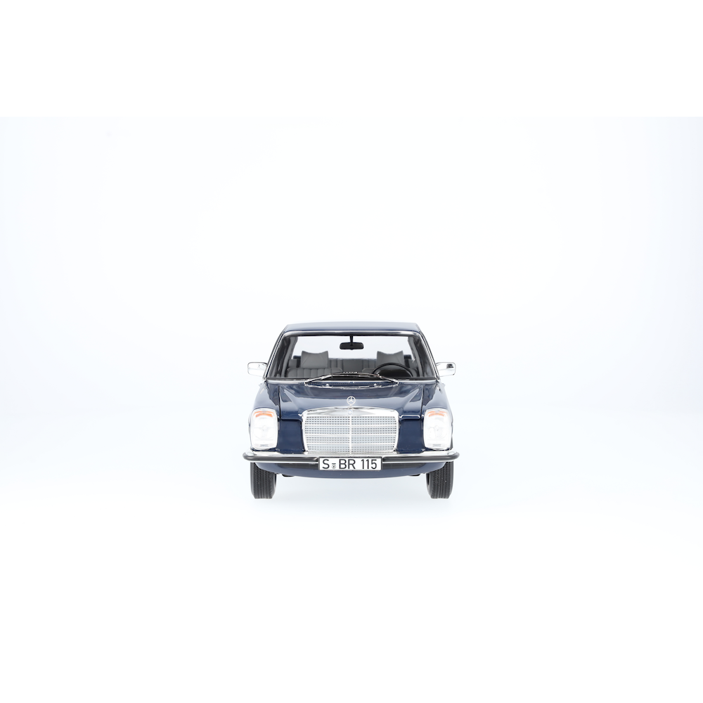 1/18 Mercedes-Benz 220D W115 Bleu 1968 Modelcar Group ref: MCG18123 1/18 Mercedes-Benz 220D W115 Bleu 1968 Modelcar Group ref: MCG18123